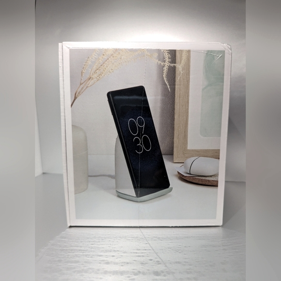 Google Wireless Charger - Picture 2 of 2